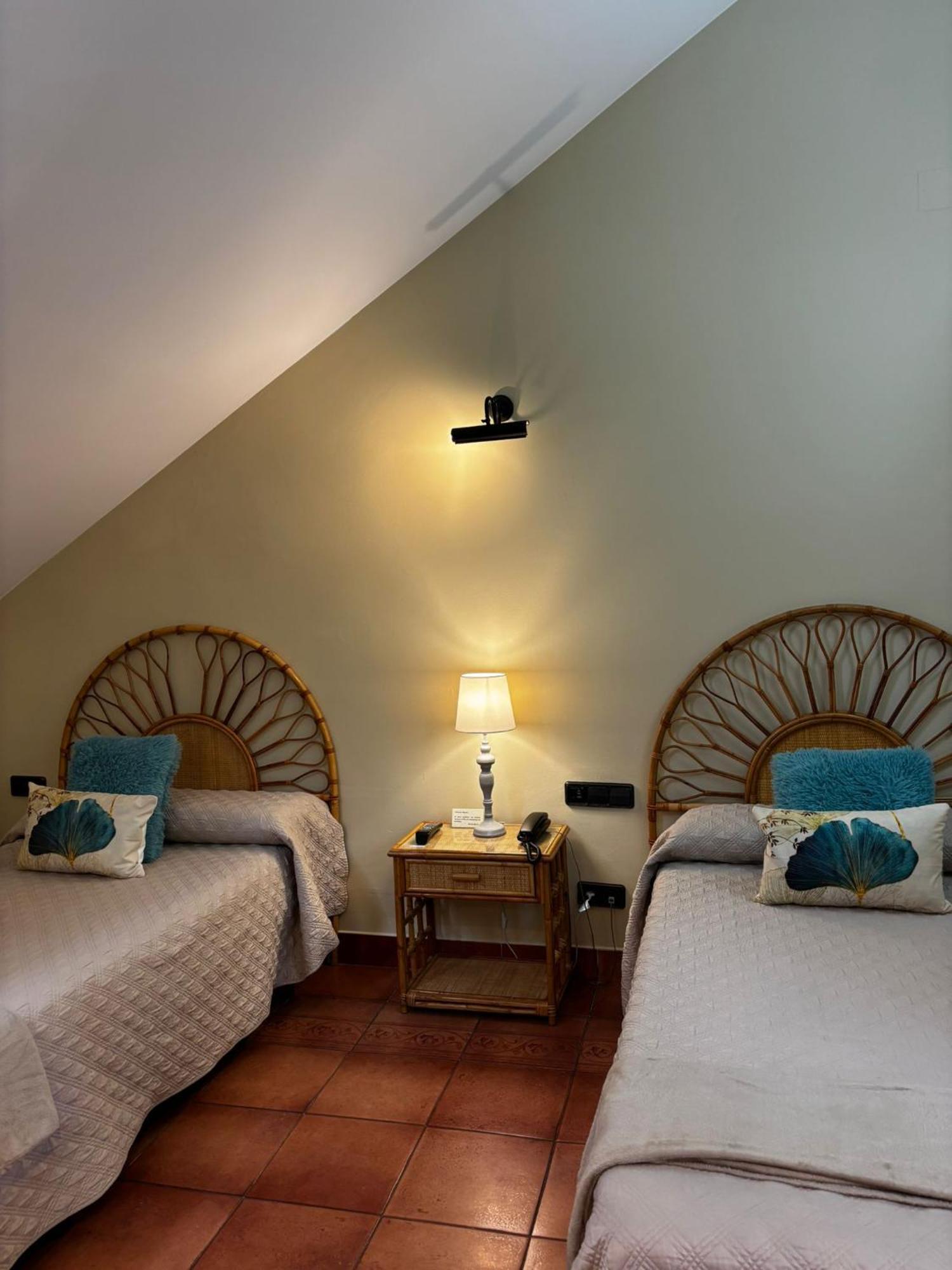 Hotel Baviera Linares  Zewnętrze zdjęcie